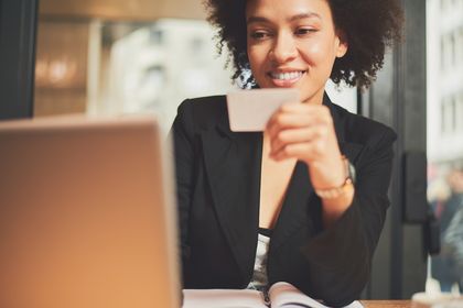 The Advantages and Differences of a Business Credit Card and Line of Credit